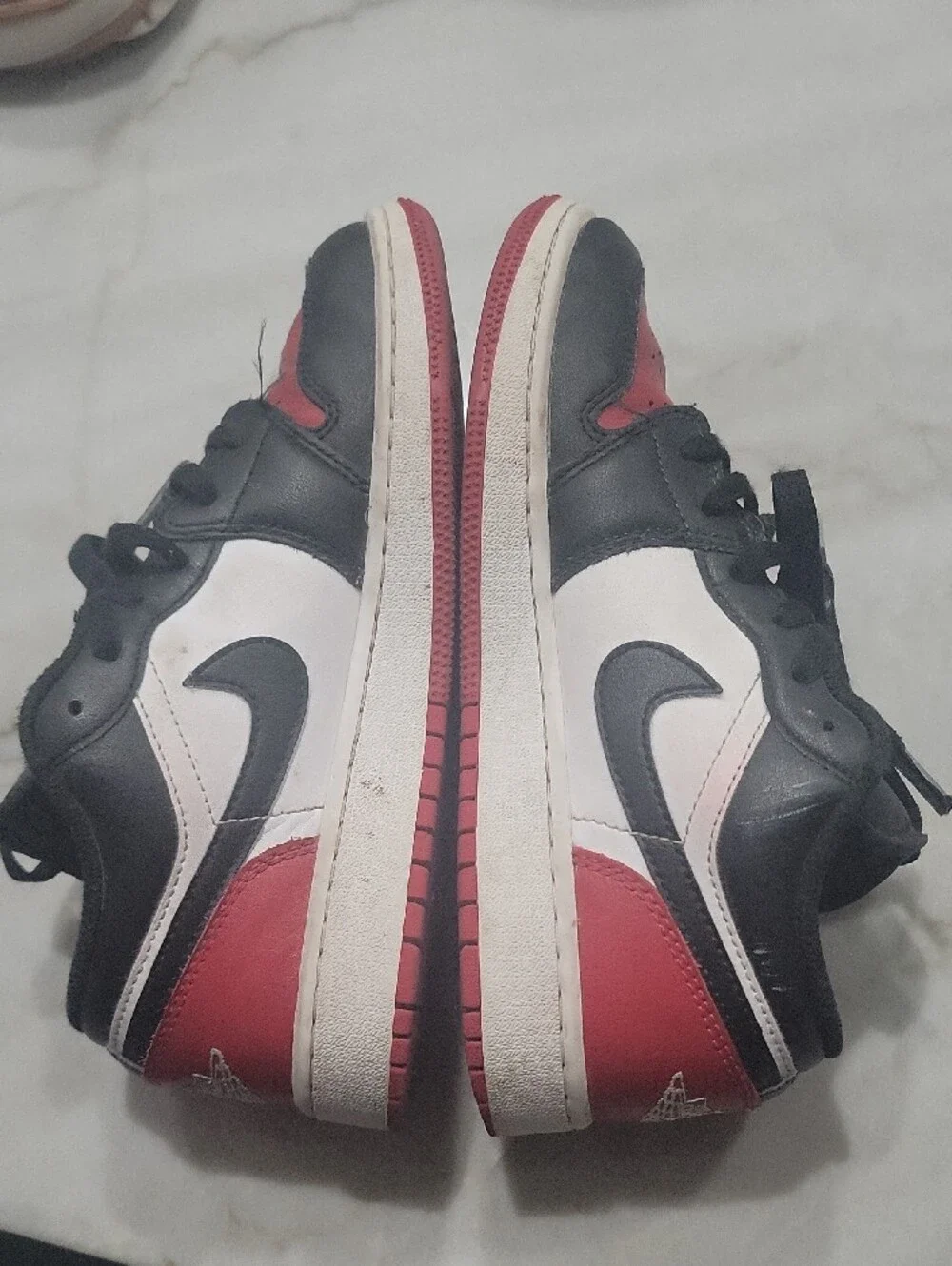 Nike Black Inner Tongue Label Sneakers (Youth 4.5Y)
